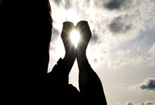 B体育官网：新加坡青少足联赛八场地进行36场球赛 创全国纪录.